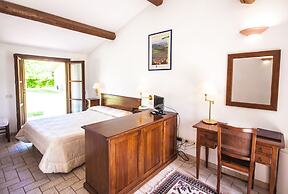 Villaggio Albergo Le Macerine