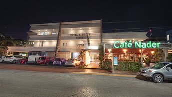 Hotel & Suites Nader