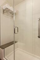 Hilton Garden Inn Falls Church