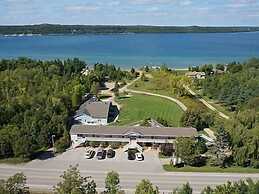 Waterview On The Bay