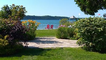 Waterview On The Bay