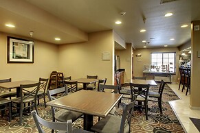 Cobblestone Inn & Suites - Harper