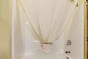 Cobblestone Inn & Suites - Harper