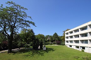 College Garden Hotel