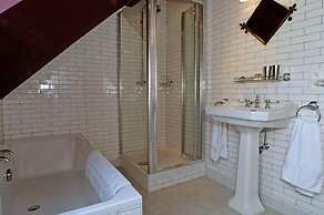 La Maison De Maître