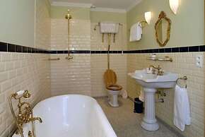 La Maison De Maître