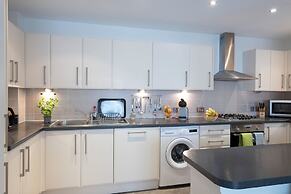 Inverness City Suites