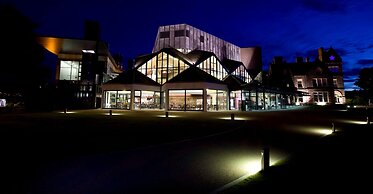 Inverness City Suites