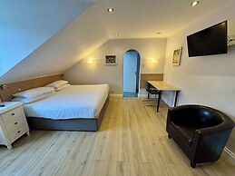 Brentwood Hotel