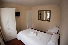 Brentwood Guest House Hotel