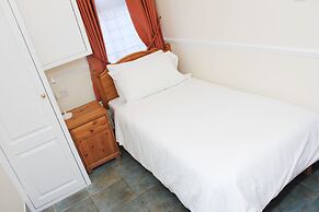 Brentwood Hotel