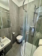 Brentwood Hotel