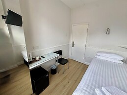 Brentwood Hotel