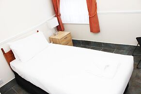 Brentwood Hotel