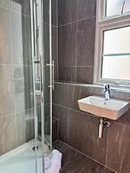 Brentwood Hotel