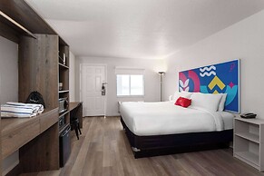 Developer Inn Highway, A Howard Johnson by Wyndham