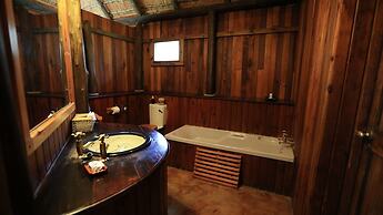 Shayamoya Tiger Fishing and Game Lodge