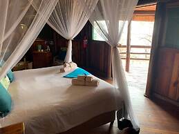 Shayamoya Tiger Fishing and Game Lodge