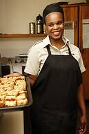 Shayamoya Tiger Fishing and Game Lodge