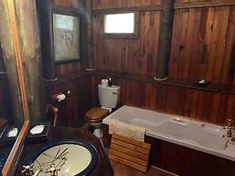 Shayamoya Tiger Fishing and Game Lodge