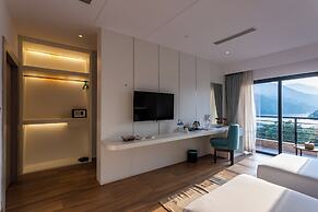 Mount Kailash Resort