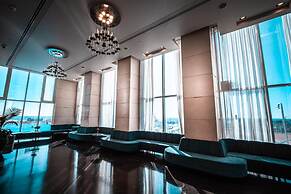 Island Luxurious Suites Hotel