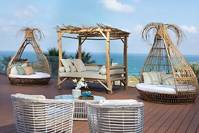 Island Luxurious Suites Hotel
