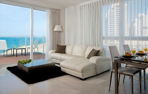 Island Luxurious Suites Hotel