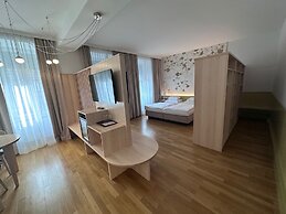 Hotel Caroline
