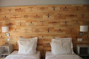 Decanting Porto House