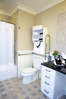 Guesthouse at Norwalk Inn