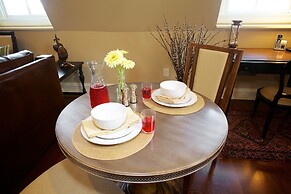 Guesthouse at Norwalk Inn