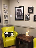 The Bulldog Hotel Silver Star