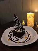 The Bulldog Hotel Silver Star