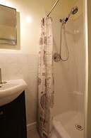 Cherry Tree Inn Victoria