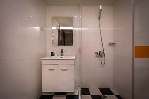 Ren Mei Fashion Hotel