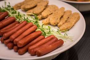 Ren Mei Fashion Hotel