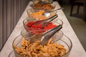 Ren Mei Fashion Hotel