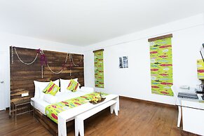 Maalu Maalu Resort & Spa