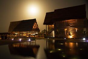 Maalu Maalu Resort & Spa