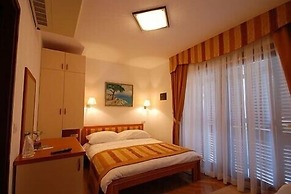 Hotel Trogirski Dvori