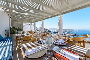 Iconic Santorini by Sandglass