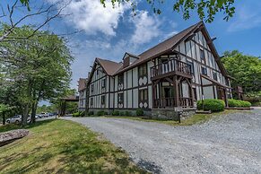 4 Seasons at Beech Mountain