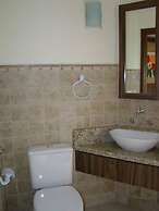 Pousada George's Village