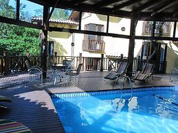 Pousada George's Village