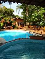 Pousada George's Village