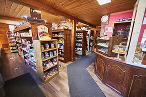 Castle Mountain Chalets