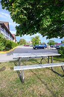 Days Inn by Wyndham Sarnia Harbourfront