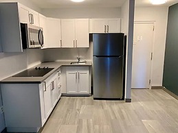 Days Inn by Wyndham Sarnia Harbourfront