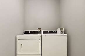 Days Inn by Wyndham Sarnia Harbourfront